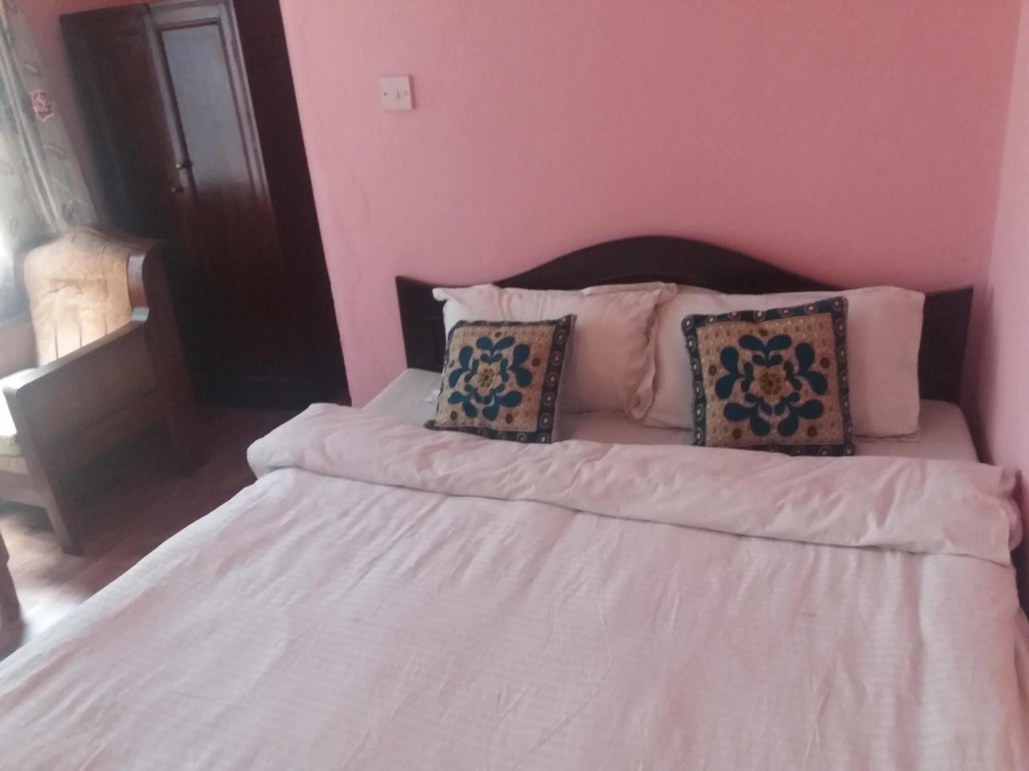 Kings Land Hotel كاتماندو المظهر الخارجي الصورة